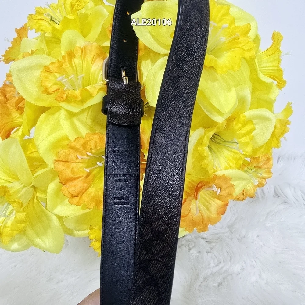 Coach Women Brown Belt with Gold Buckle F78179 Size Small